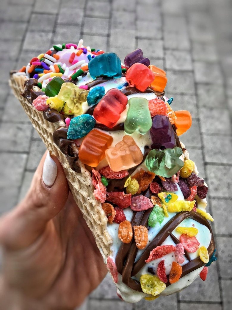Разноцветное мороженое