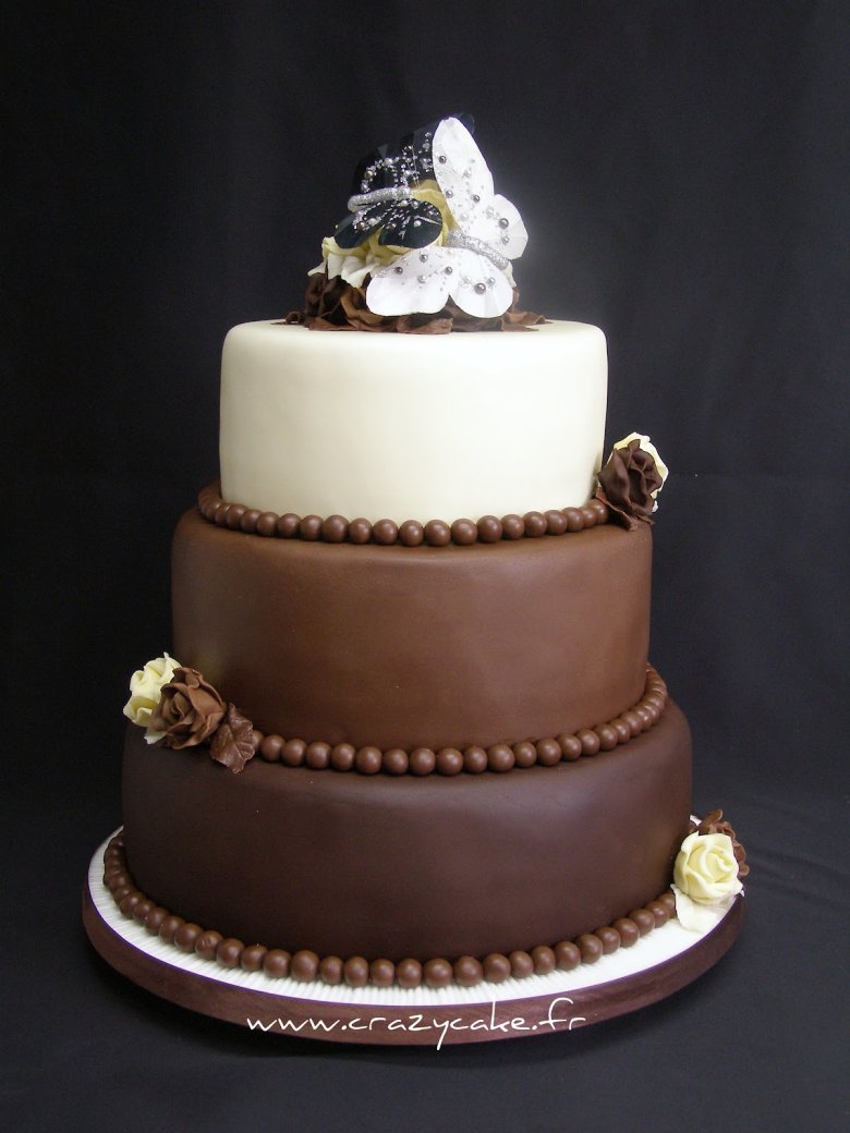 Свадебный торт многоярусный шоколадный