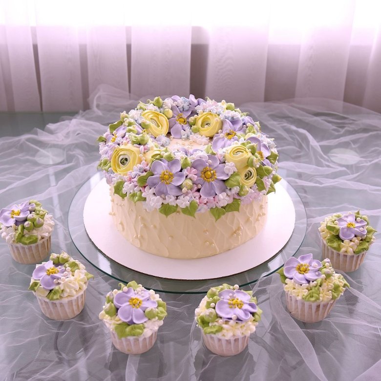 Торт цветочный