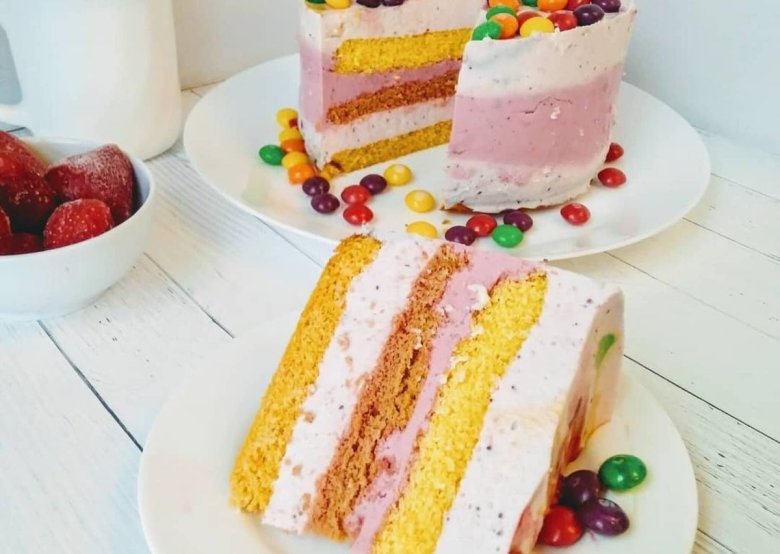 Радужный торт из посыпки