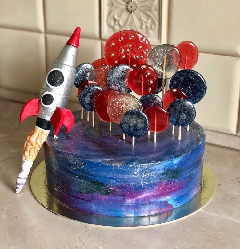 Торт космос с леденцами для мальчика