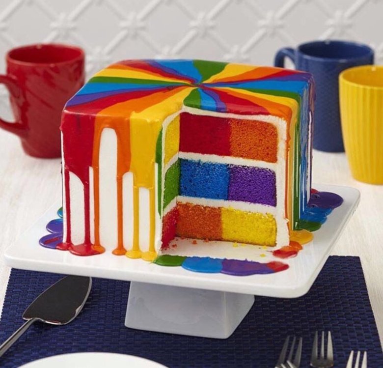 Разноцветный шахматный торт