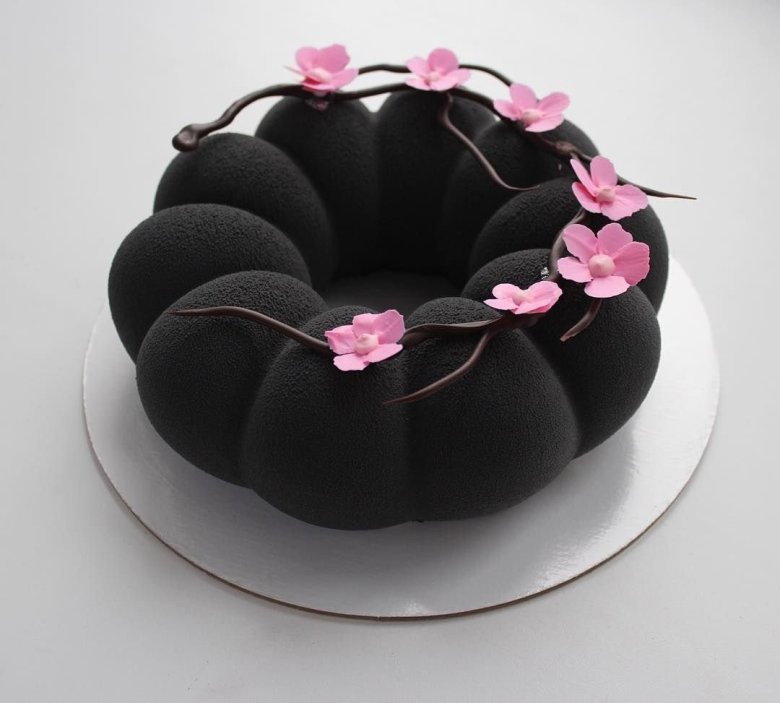 Черный бархатный торт