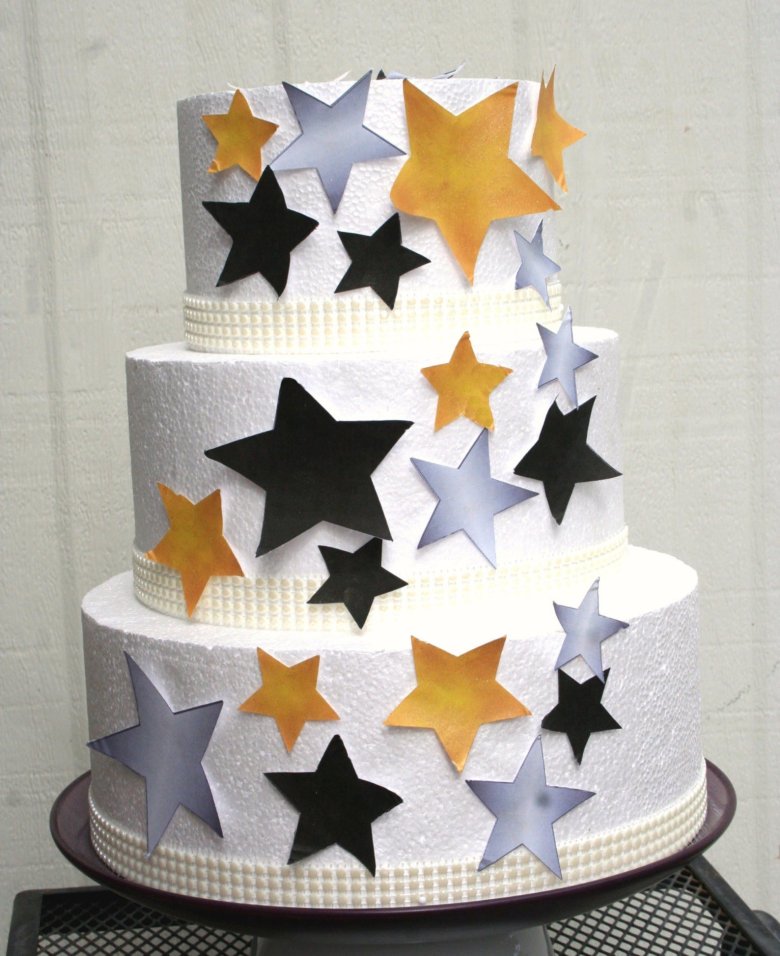 Украшение торта звездами