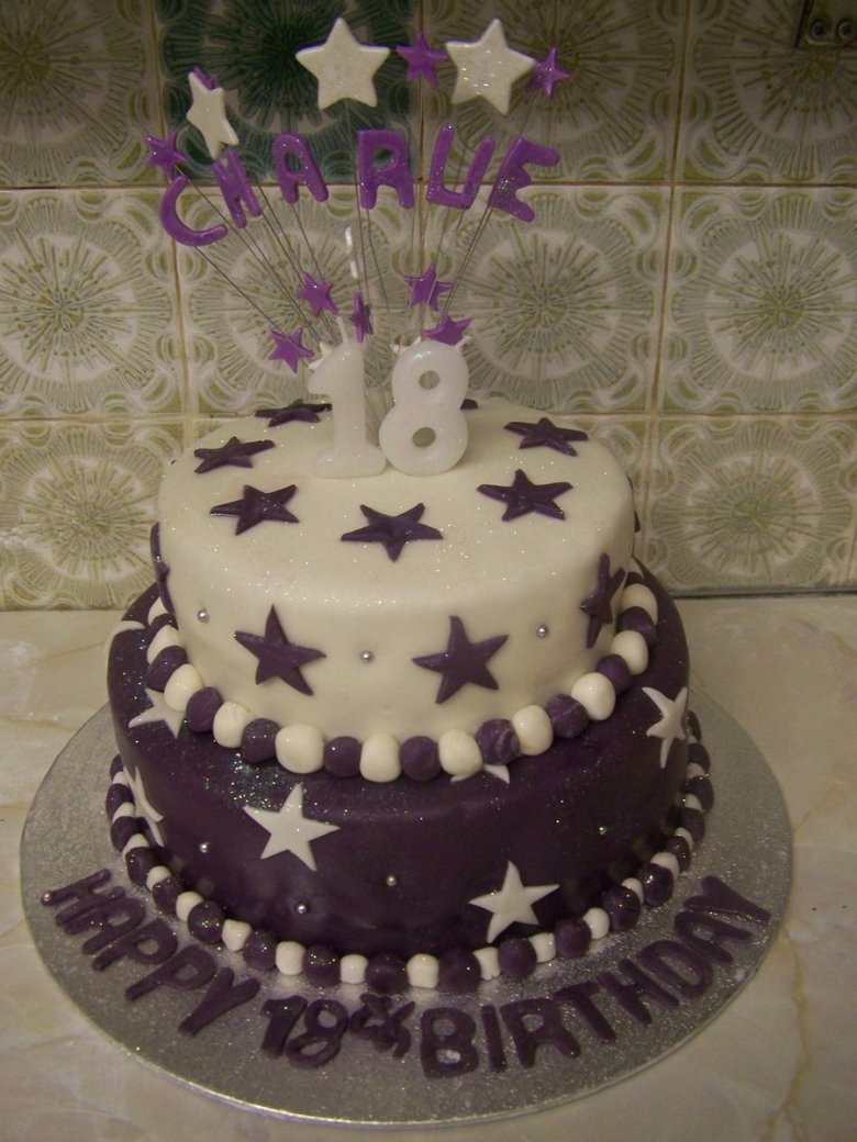 Квадратный торт со звездами