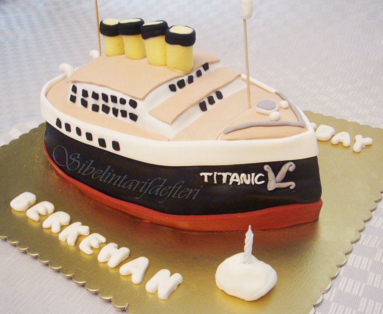 Дизайн торта Титаник с а збебгами фото