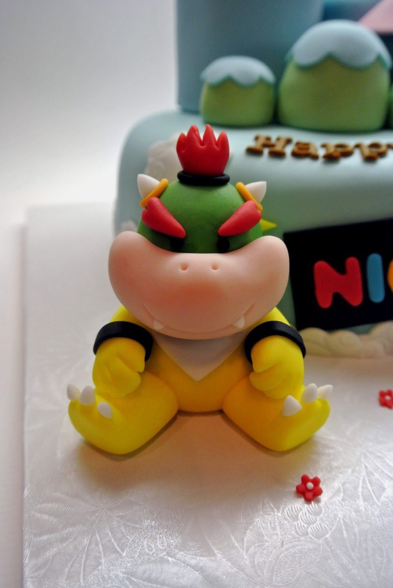 Фигурка на торт супер Марио