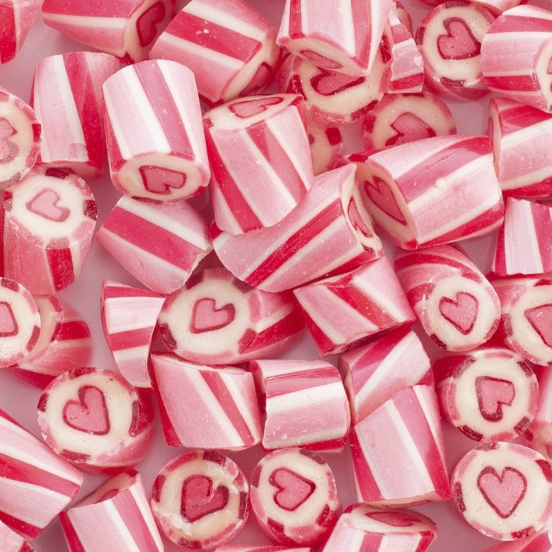 Розовая карамельная конфета