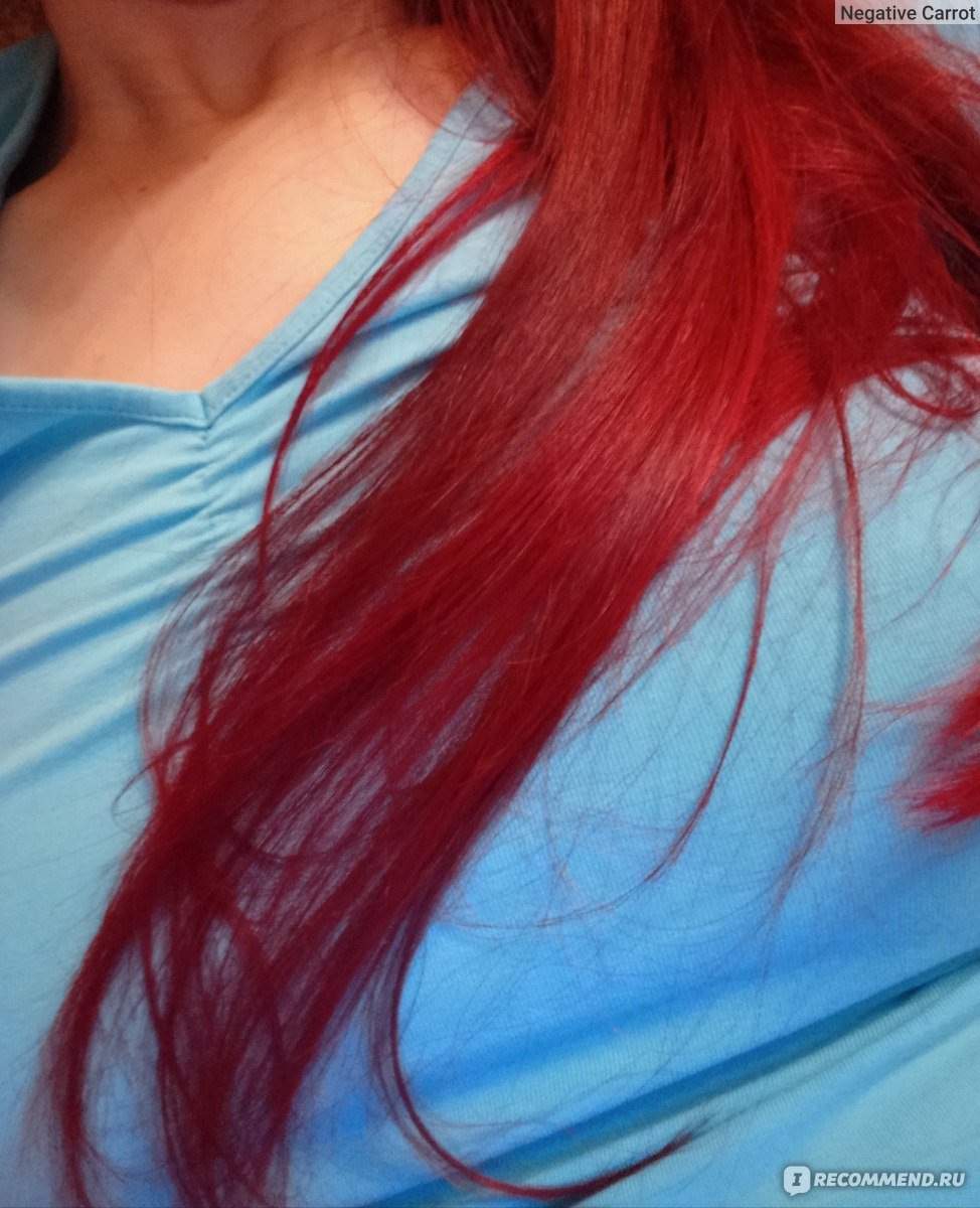Красные волосы без осветления на темных волосах. Тоник для волос красный. Красный тоник на темные волосы. Осветление красных волос. Синяя тоника на красные волосы.