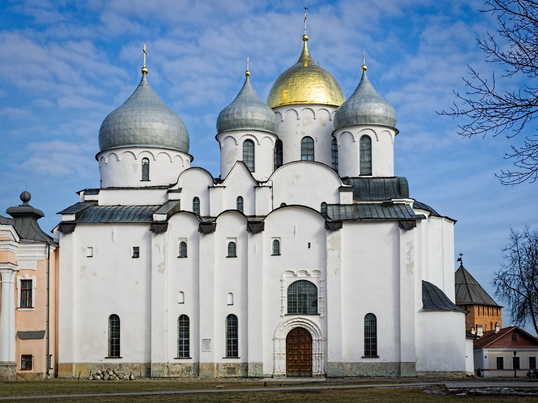 Сайт церквей новгорода. Храм Святой Софии в Новгороде.