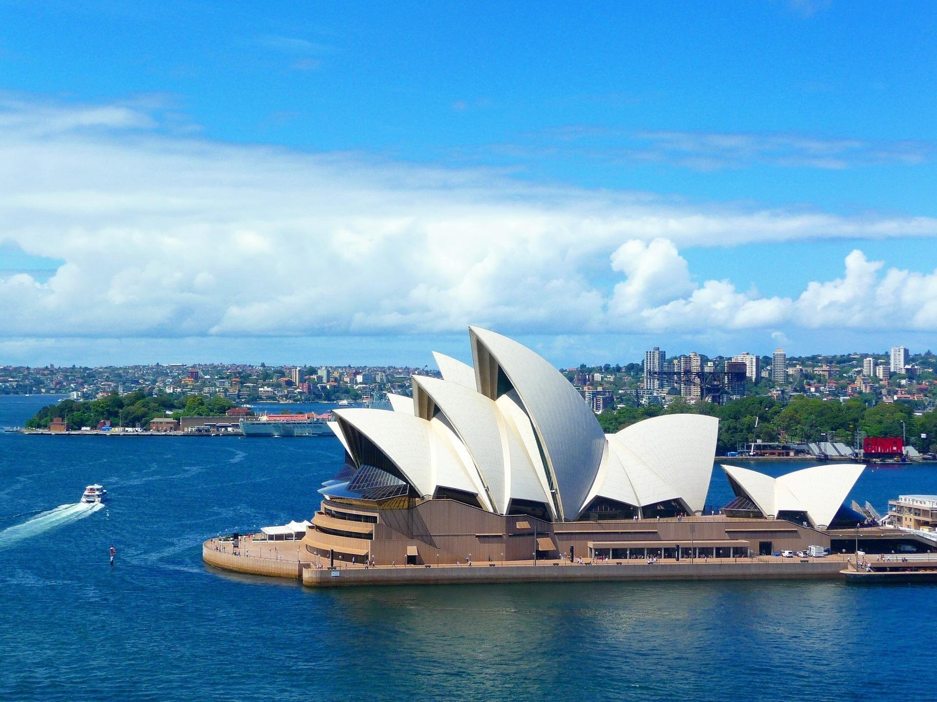 Sydney australia. Сидней. Сингапур Сиднейский оперный театр. Сидней столица Австралии. Австралия Сиднейский аквариум.