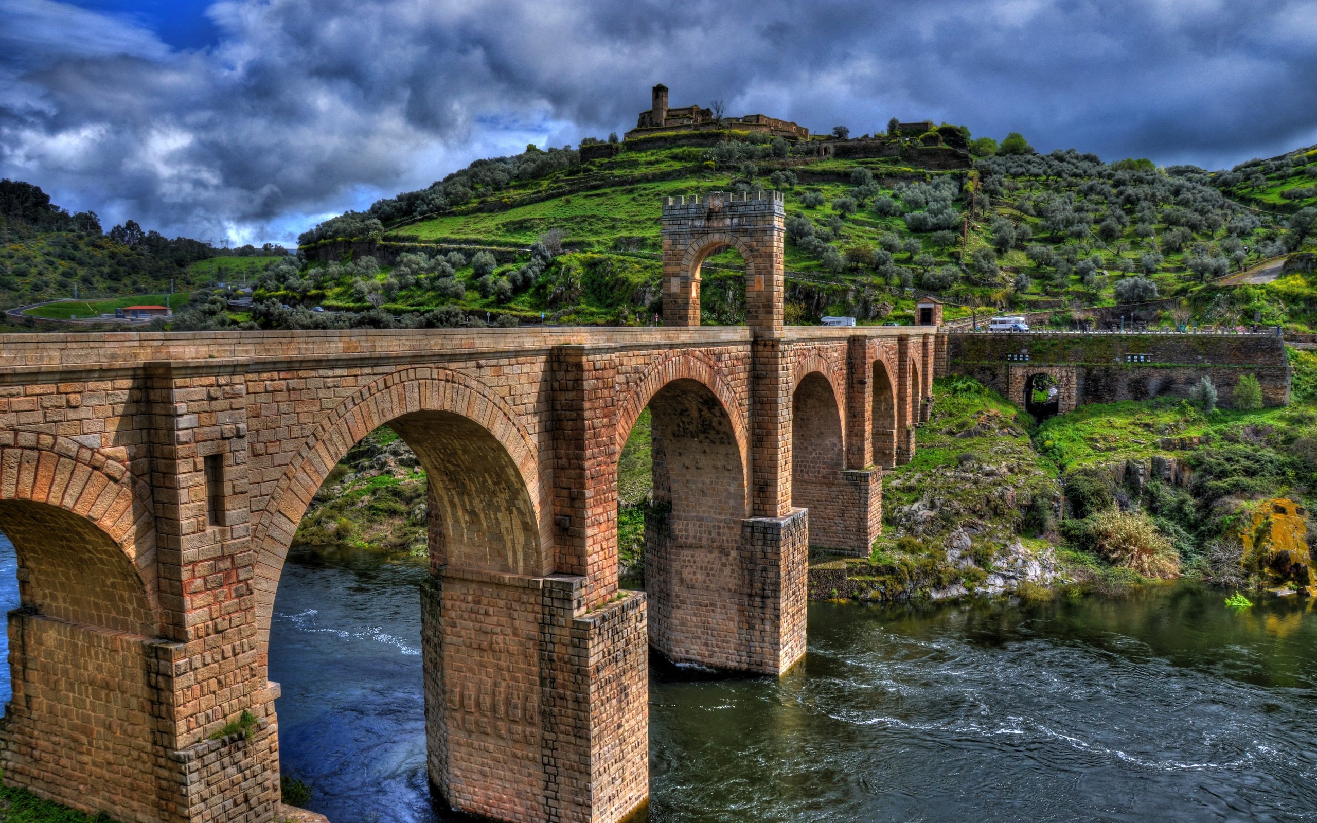 Эстремадура Испания Римский мост. Мост Солкан Словения. Алькантарский мост (Испания). Каменный мост в Испании. Италия каменный мост