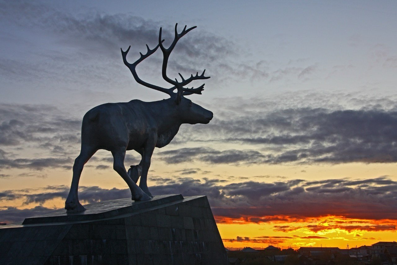 Скульптура Северный олень Салехард