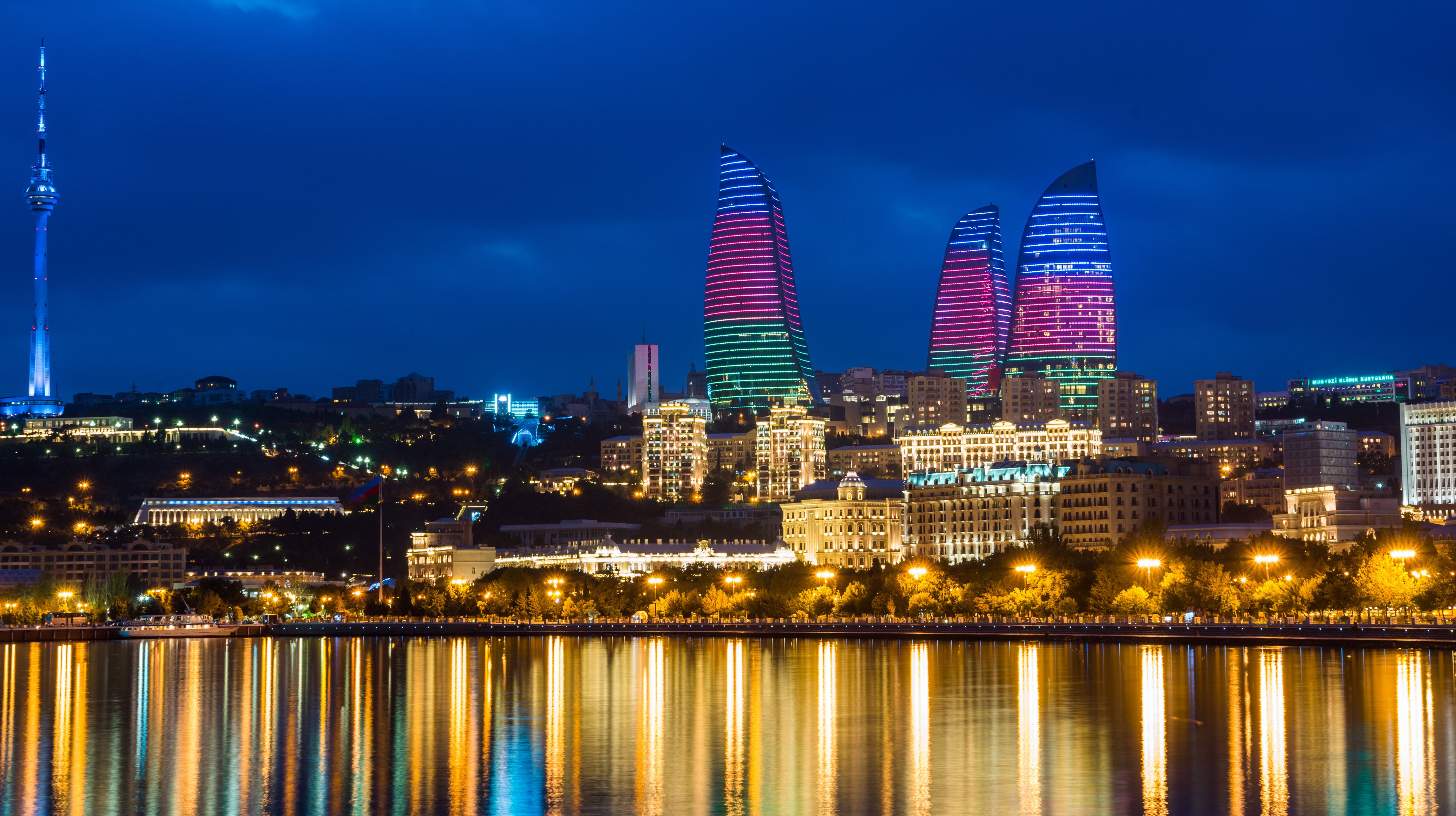 Азербайджан города. Азербайджан ночной Баку. Баку Азербайджан панорама. Баку 2022 панорама. Азейбарджан столица.