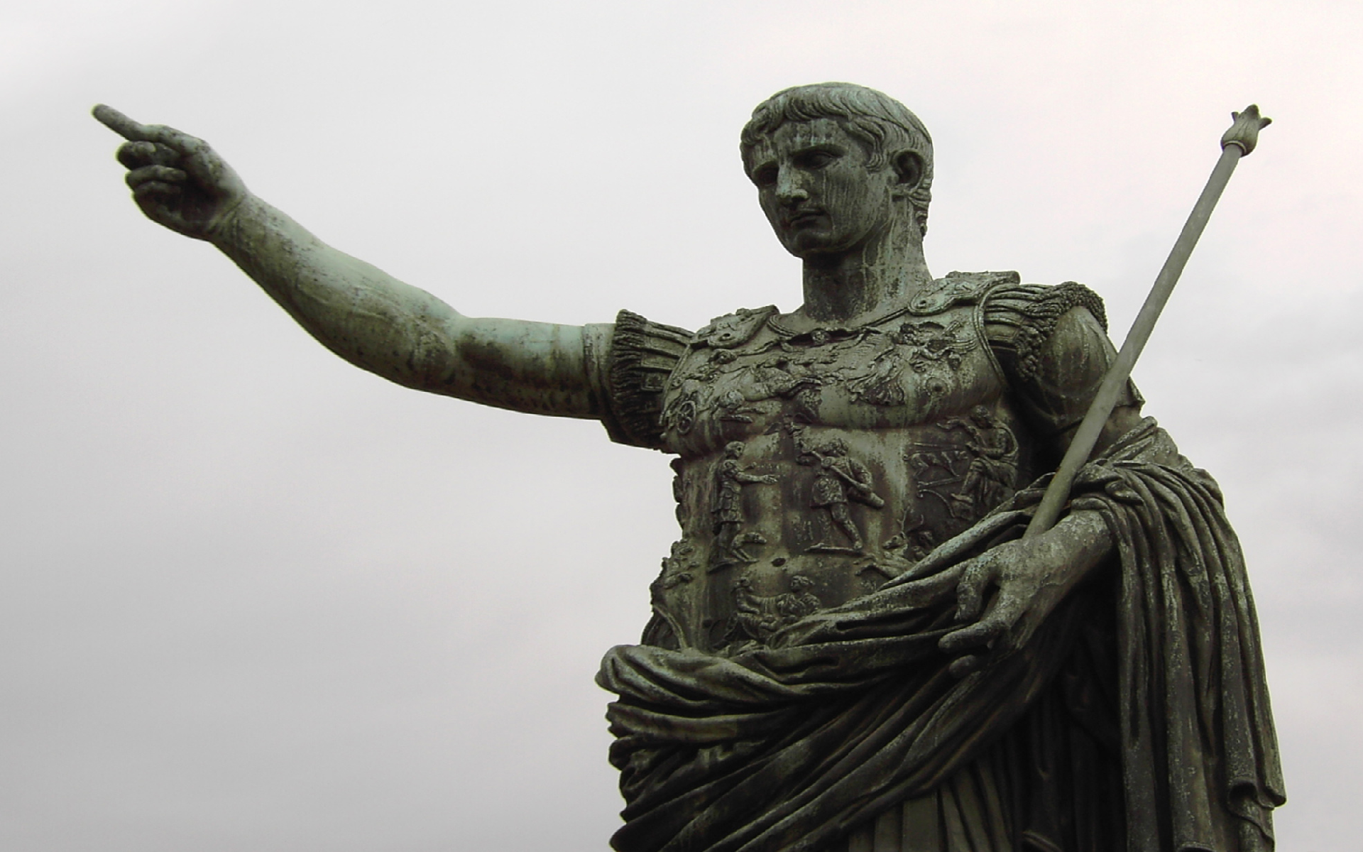 Август древний рим. Октавиан август Рим. Октавиан август древний Рим скульптура. Статуя Октавиана августа.