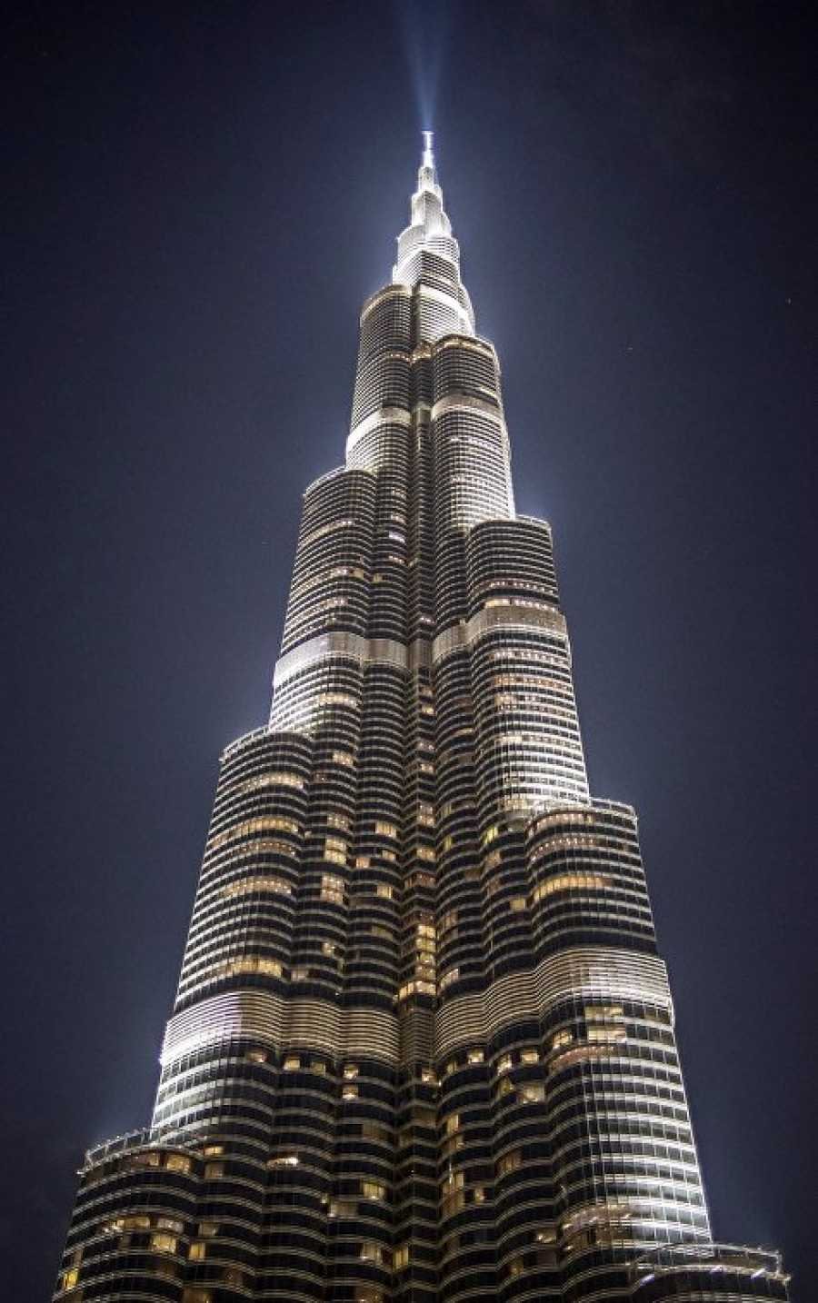 Самые высокие небоскребы в мире этажей. Башня Бурдж Халифа. Здание Бурдж Халифа. Бурдж-Халифа Дубай этажи. Дубай Бурдж Халифа 1:1.