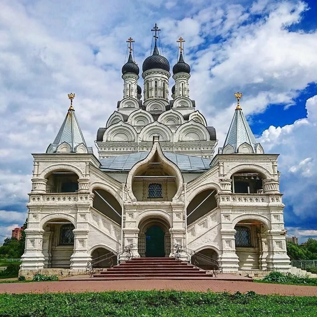 Здание русской церкви