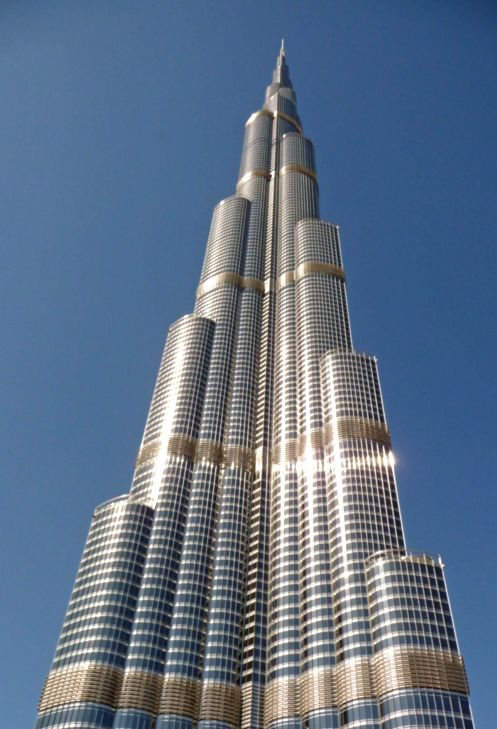 Бурдж халифа какой год. Бурдж-Халифа Дубай. Небоскреб Бурдж-Халифа. Башня Халифа в Дубае. Дубай здание Бурдж Халифа.