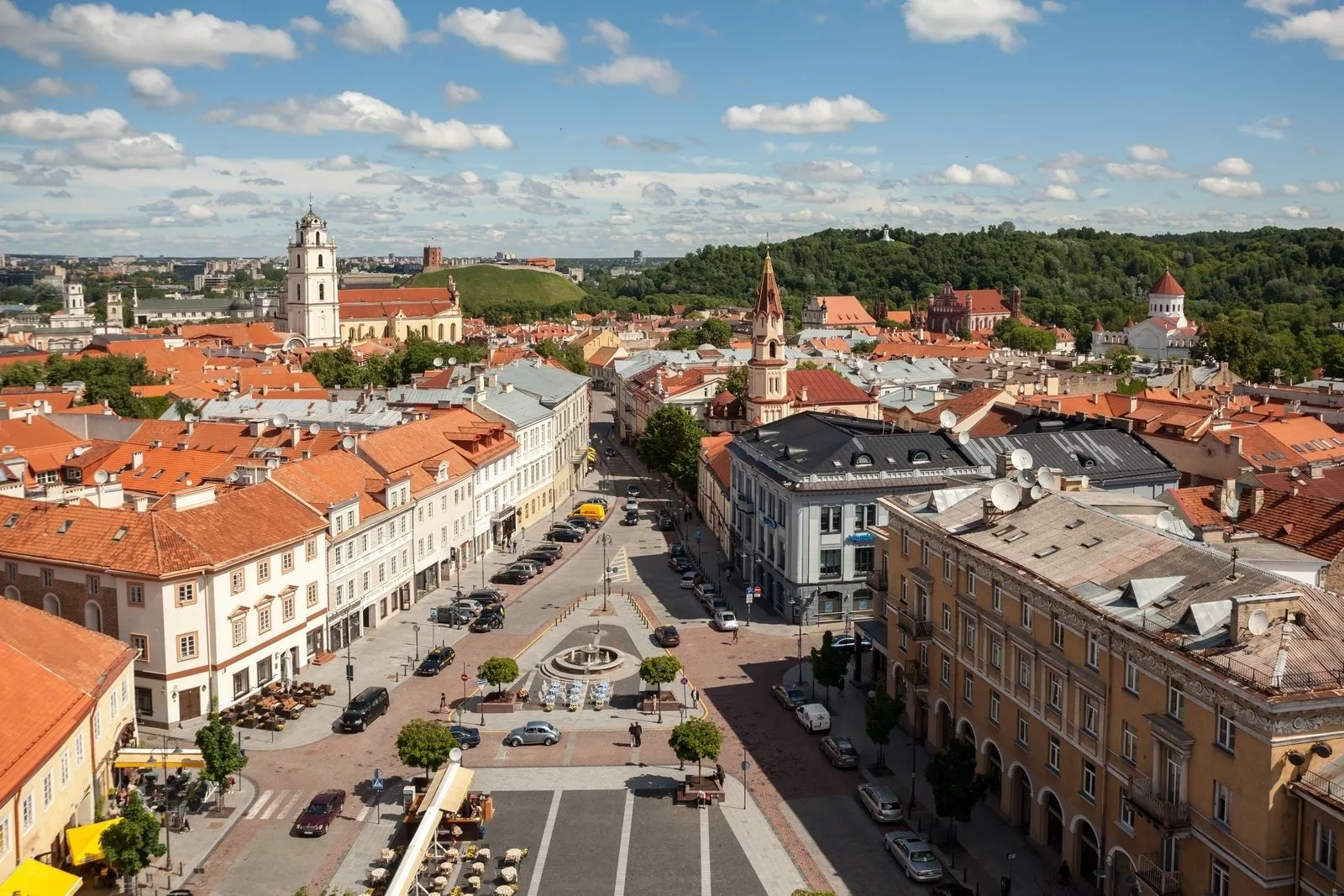 Vilnius. Литва столица Вильнюс. Литва Вильнюс старый город. Литва исторический центр Вильнюса. Старый город Вильнюса (Вильнюс).