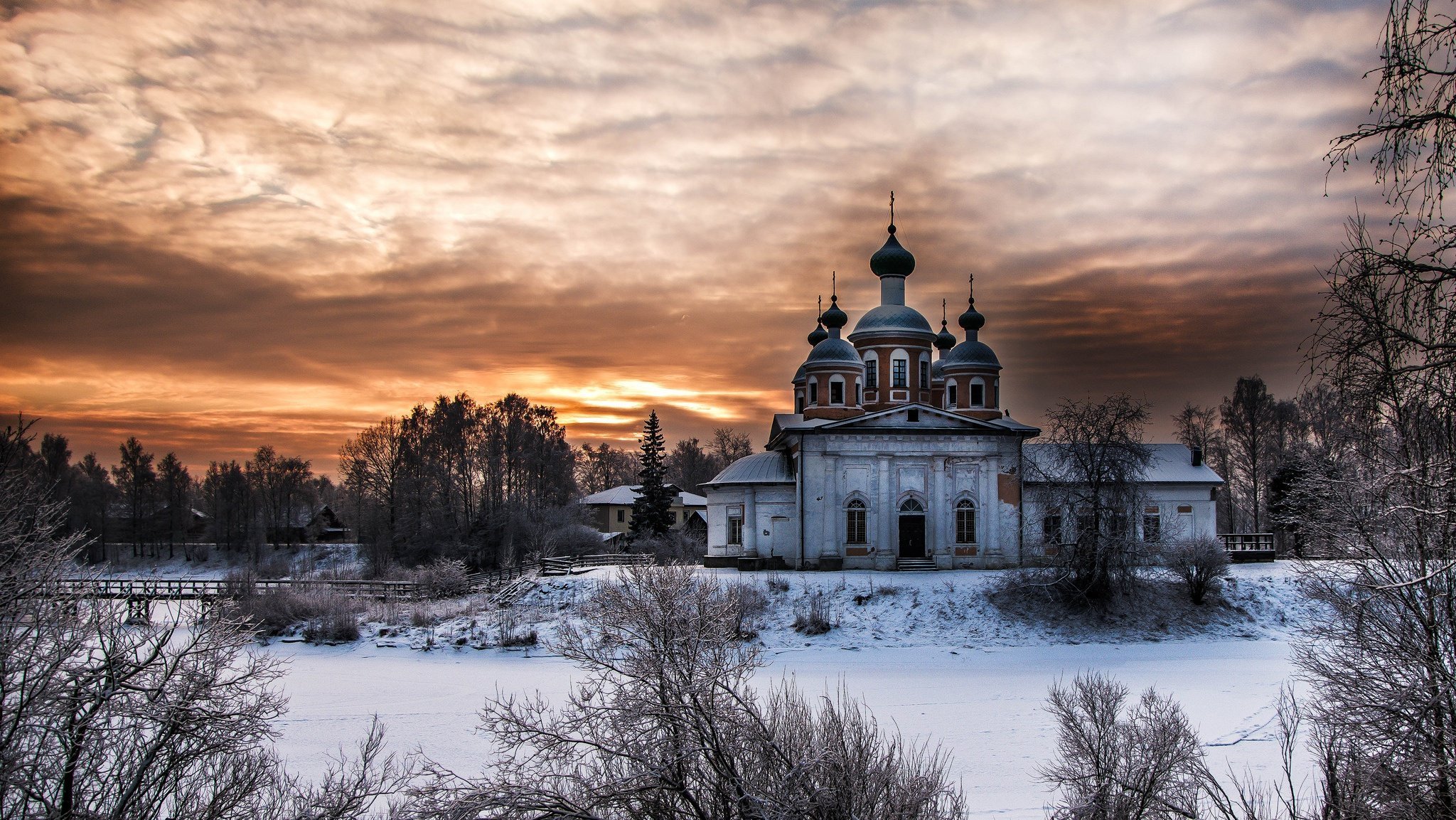 зимние церкви фото