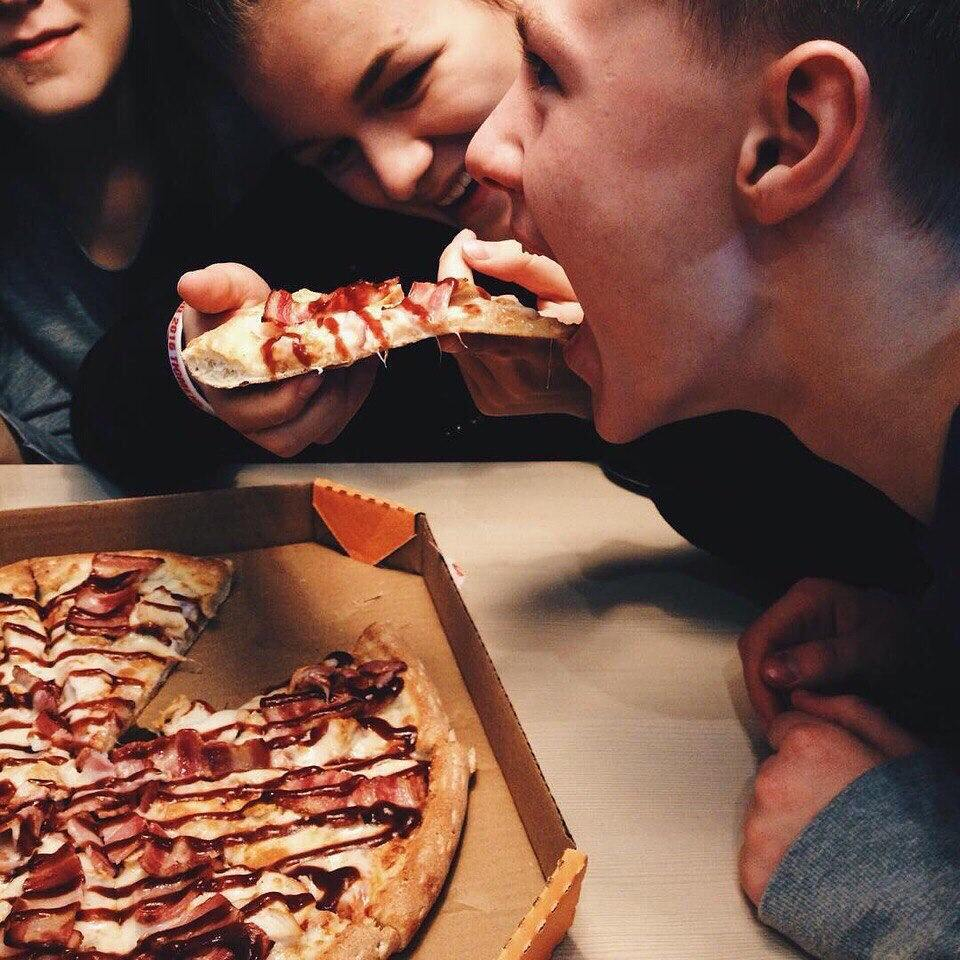 фотошоп из девушки пицца фото 96