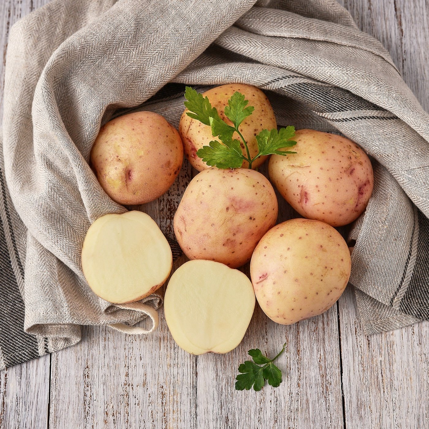 Посадка синеглазки картофель. Картофель Синеглазка. Сорт картофеля Синеглазка. Семена картофеля Синеглазка. Подготовка картофеля,корнеплодов.