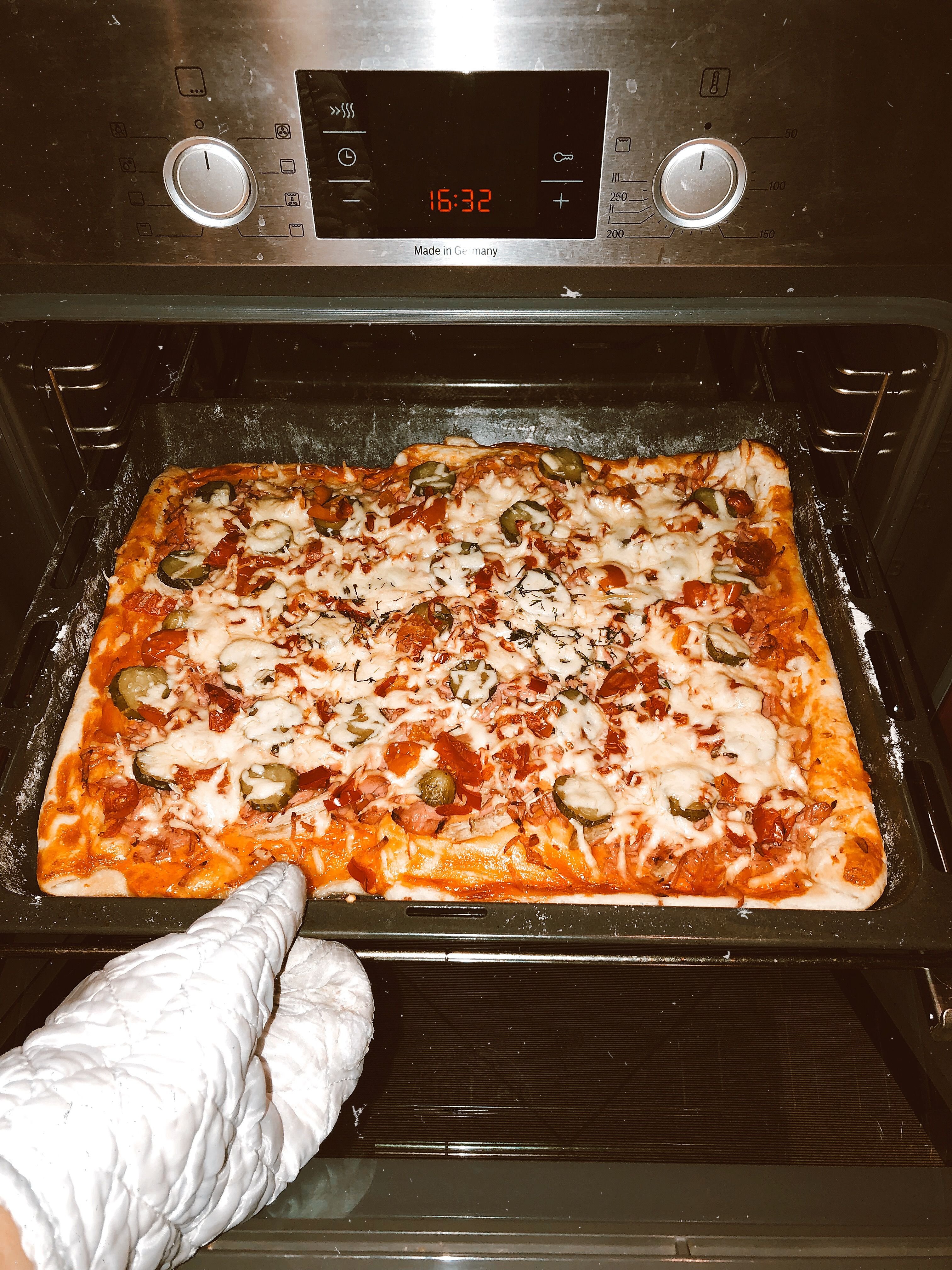 пицца быстрого приготовления в духовке рецепт фото 47