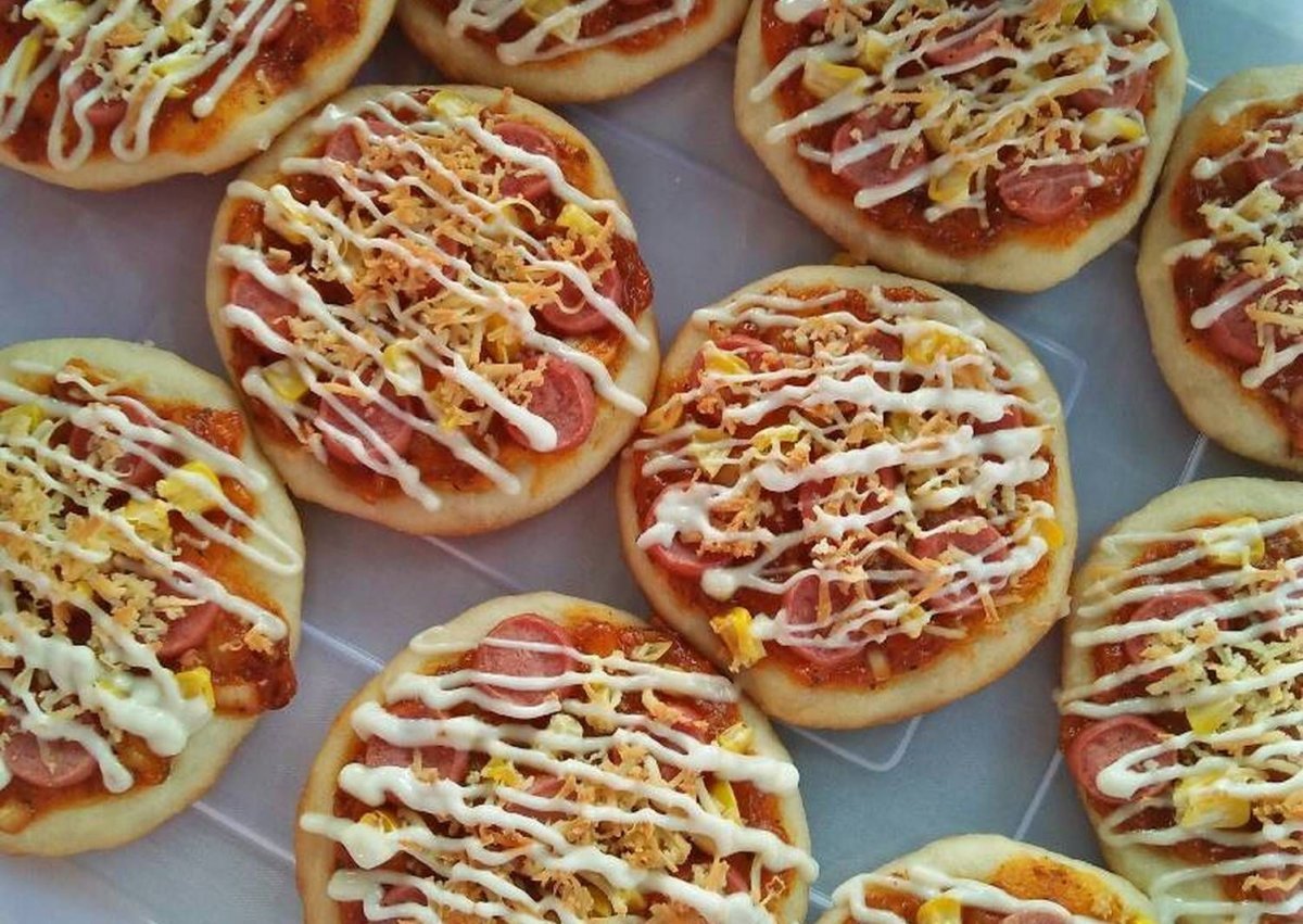 пицца с колбасой и сыром в духовке в домашних условиях пошаговый рецепт из дрожжевого теста фото 79