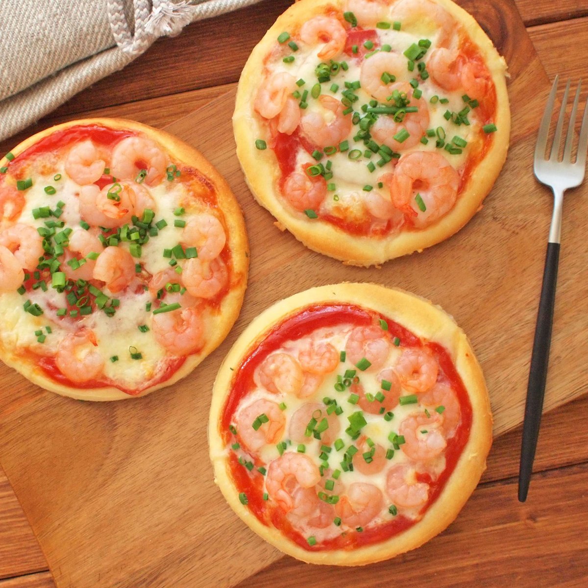 рецепт домашней пиццы с колбасой сыром и помидором фото 118