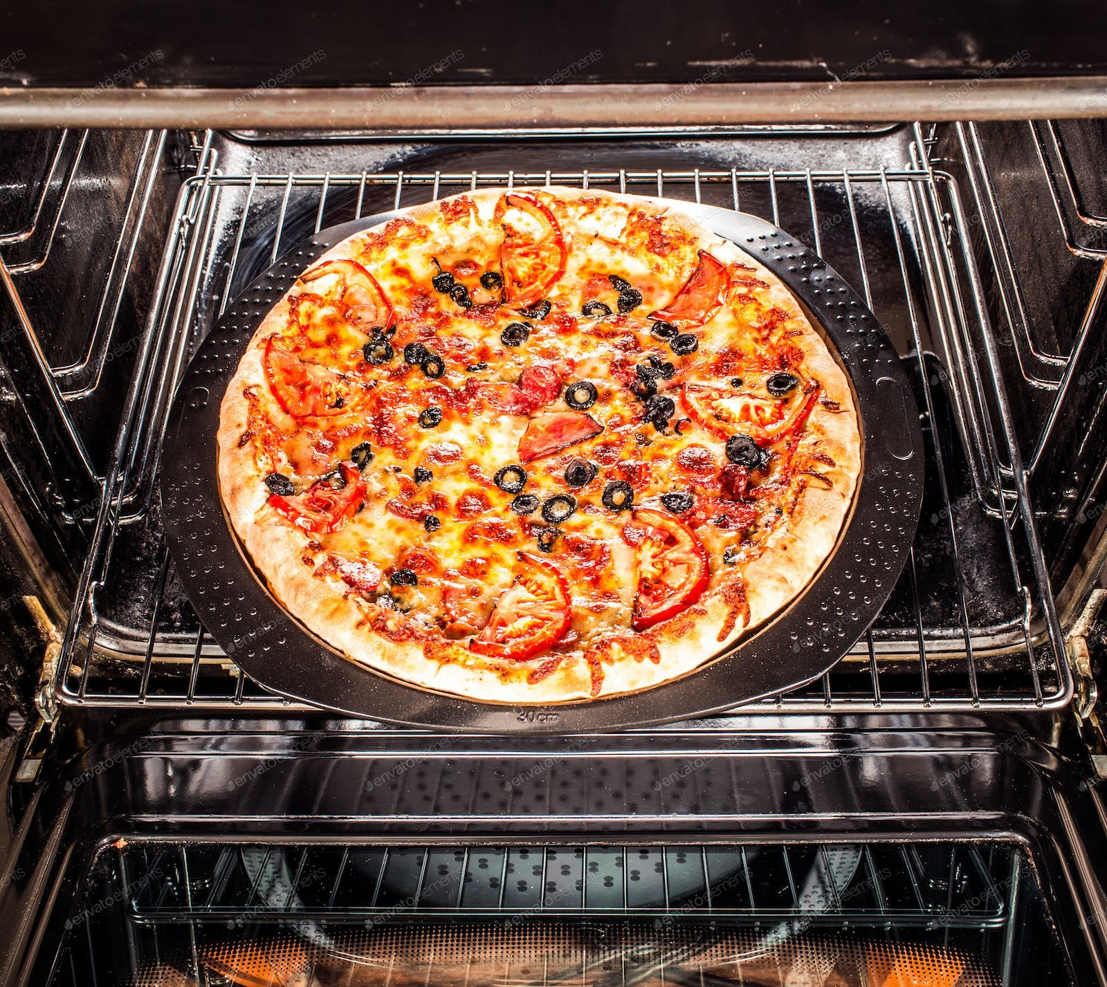 сколько надо градусов чтобы испечь пиццу в духовке фото 70