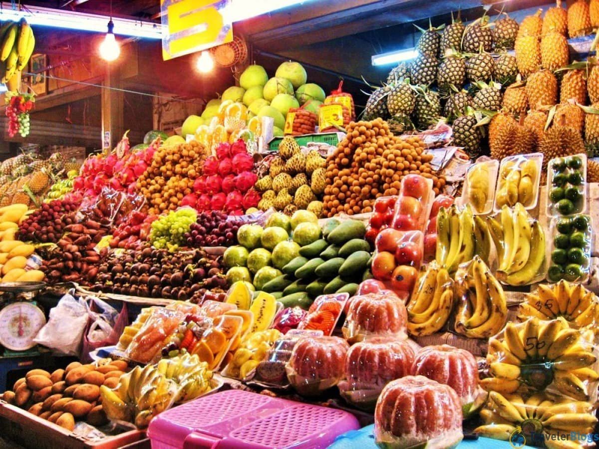 Перевозка фруктов из тайланда. Фрукты Тайланда. Тайланд Паттайя фрукты. Рынок фруктов в Паттайе. Экзотический фрукт Паттайя.