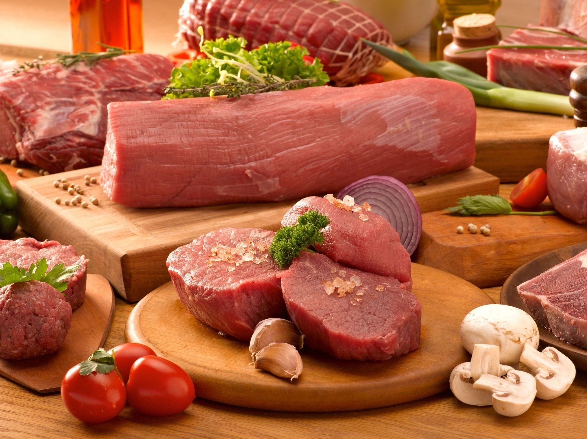 Et post. Мясные продукты. Мясные и колбасные изделия. Мясо и мясная продукция. Колбасы и полуфабрикаты.