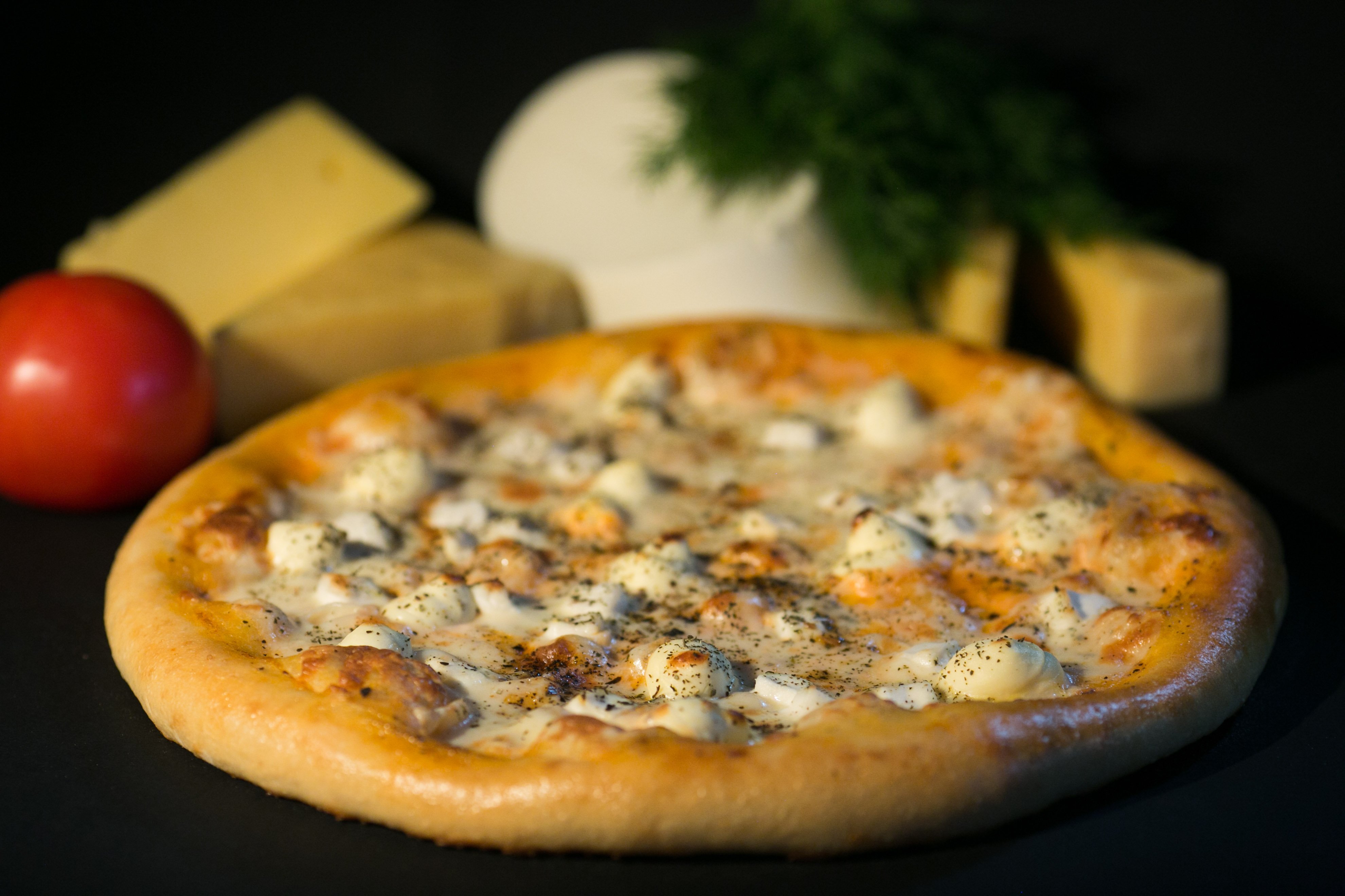 приготовить пиццу четыре сыра в домашних условиях фото 62