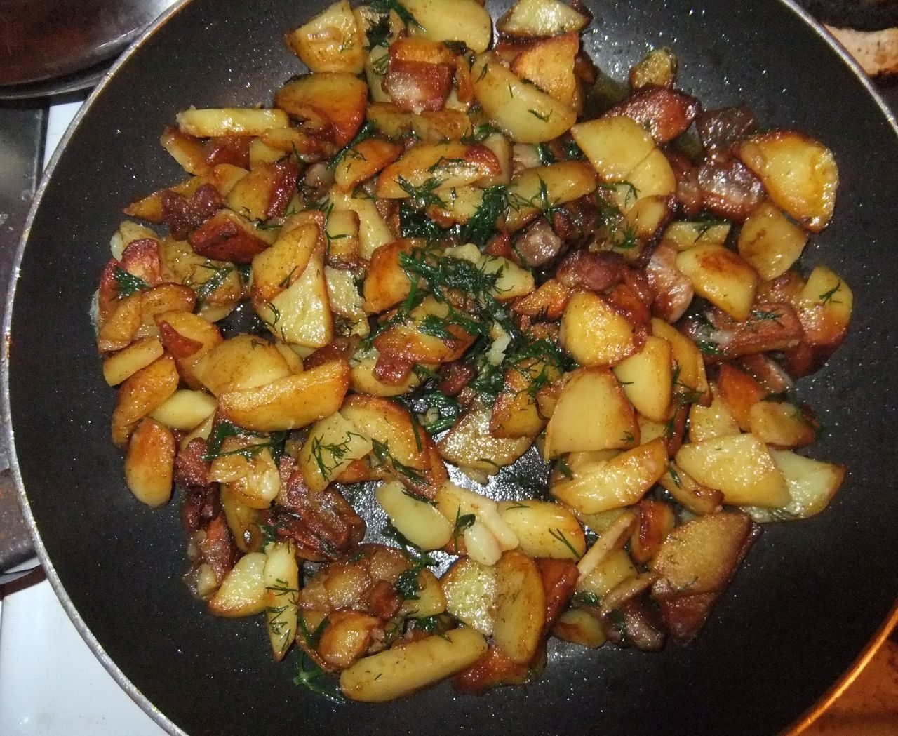 Как пожарить картошку на сковороде пошагово