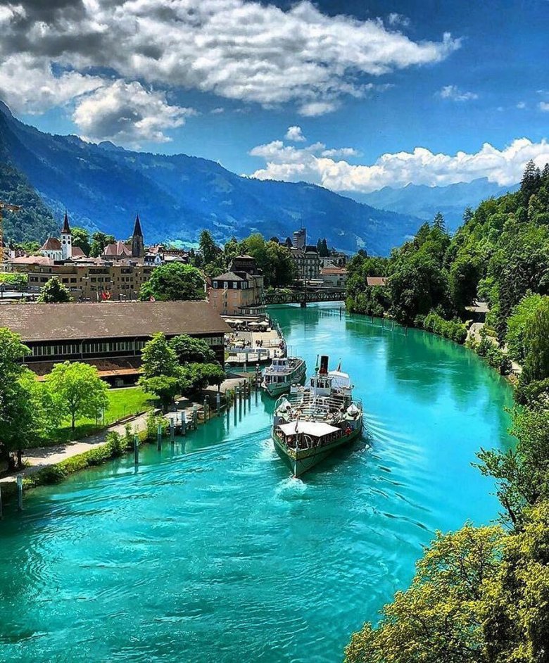 Картинки стран. Интерлакен Швейцария. Озеро Интерлакен. Interlaken в Швейцарии. Швейцария городок Интерлакен.