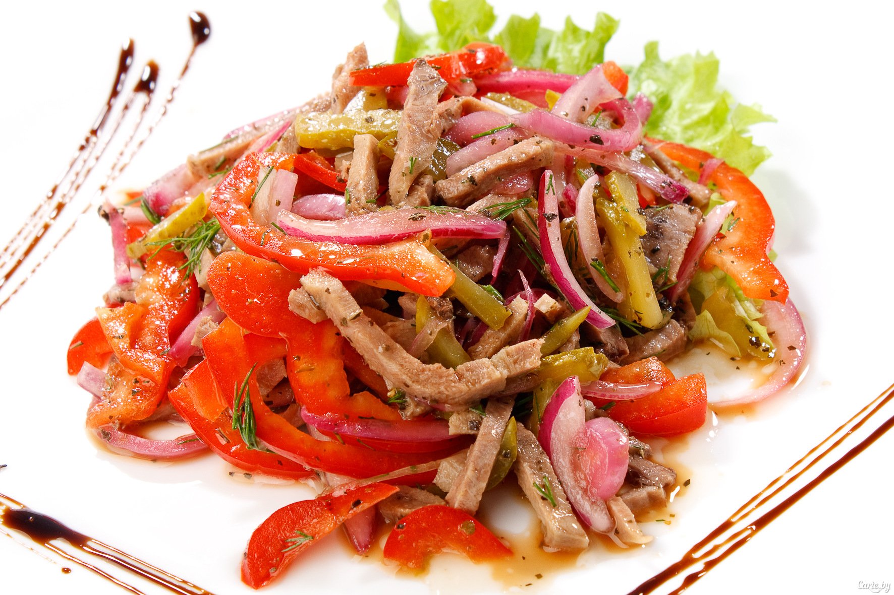 Мясо по корейски с овощами. Острый салат. Салат пикантный. Салат острый язычок. Салат с языком и болгарским перцем.