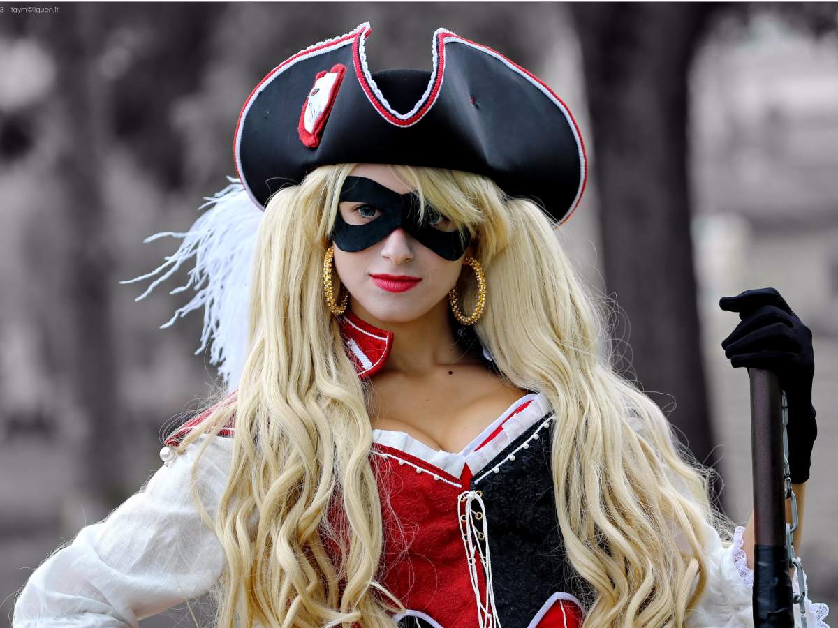 Харли Квинн пиратка. Девушка пират. Пиратский наряд для девушки. Красивые женщины пиратки.