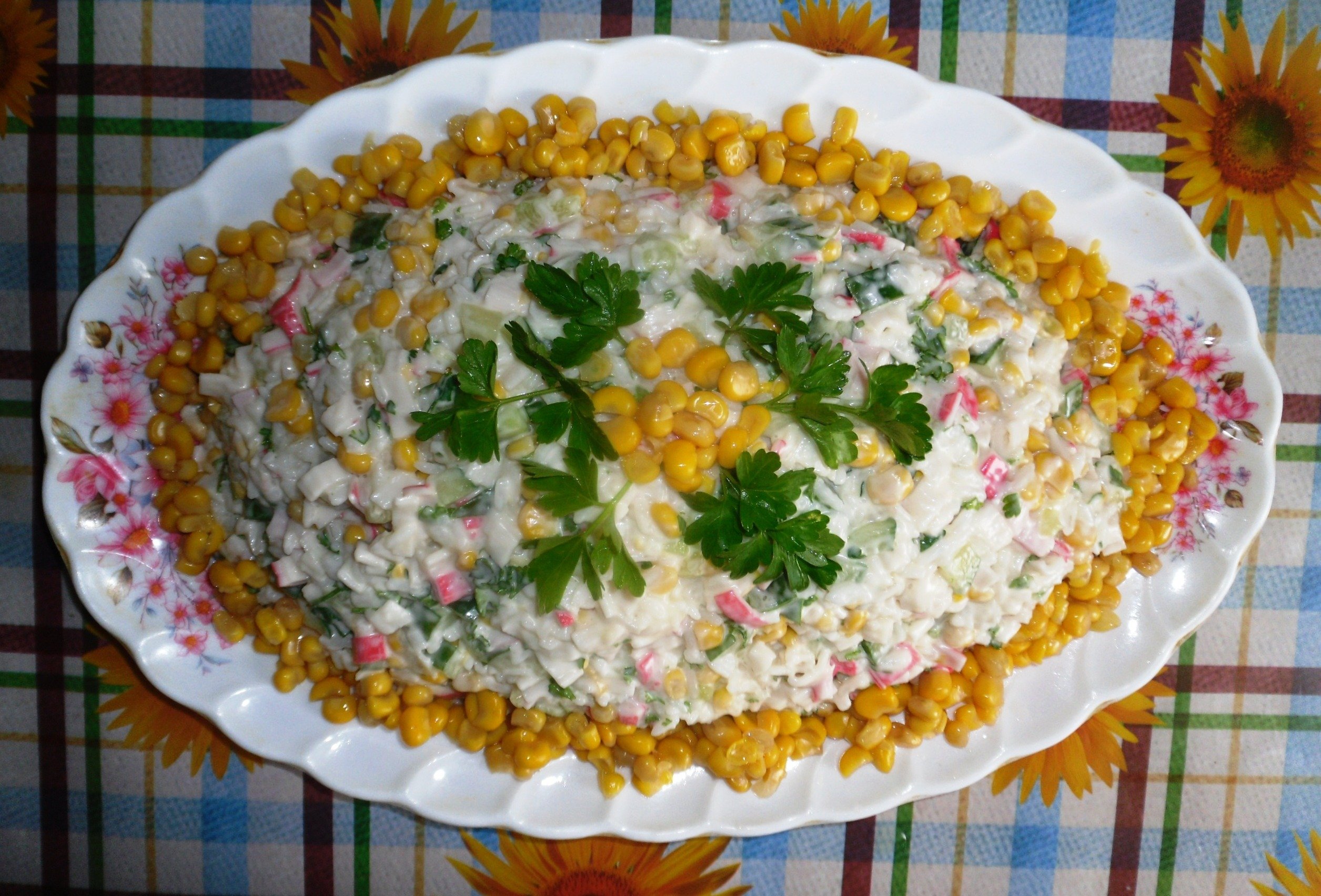 Вкусный рецепт крабового салата с рисом