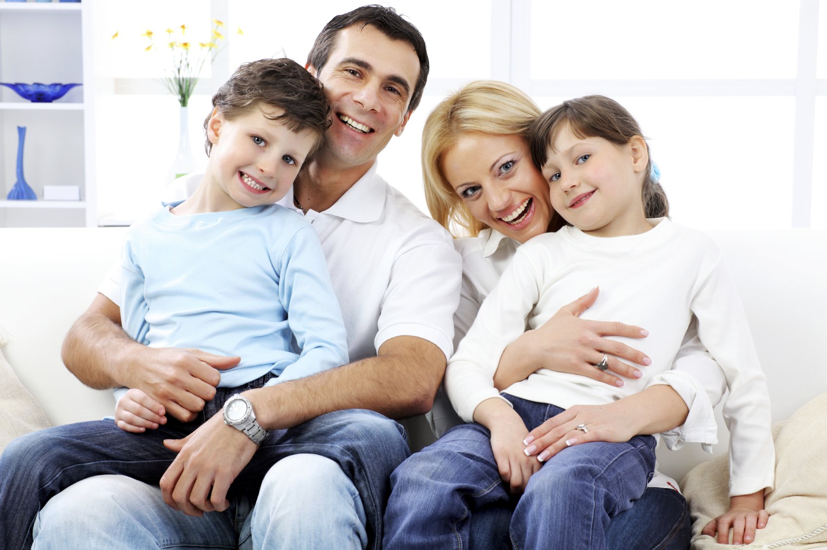 Помогла семейной паре. Семейное консультирование. Семейный психолог. Психотерапия семьи. Счастливая семья у психолога.