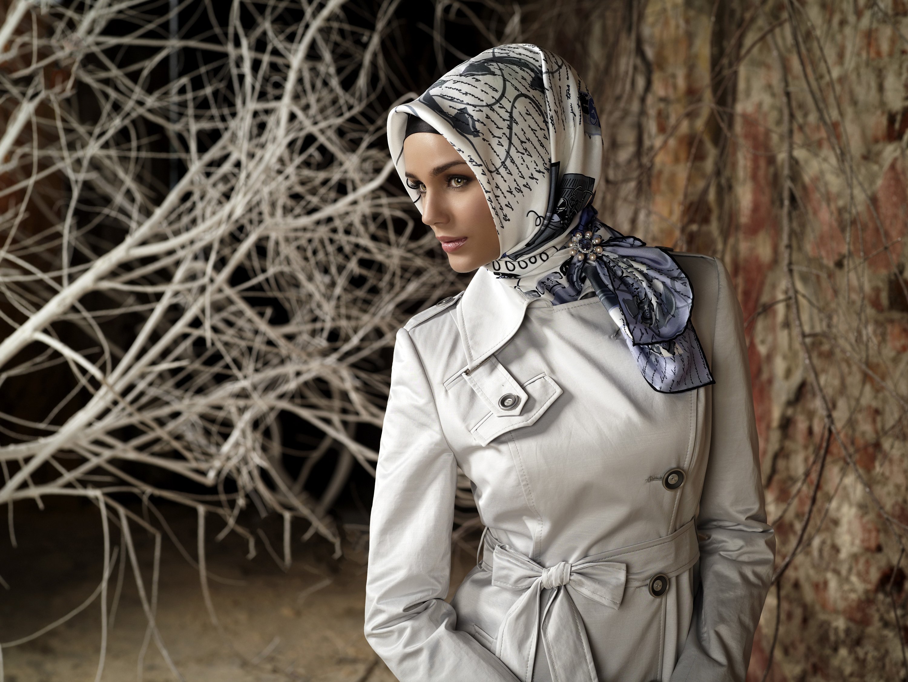 Мусульманская мода. Мусульманская одежда для женщин. Мусульманские костюмы для женщин. Стильные мусульманки.