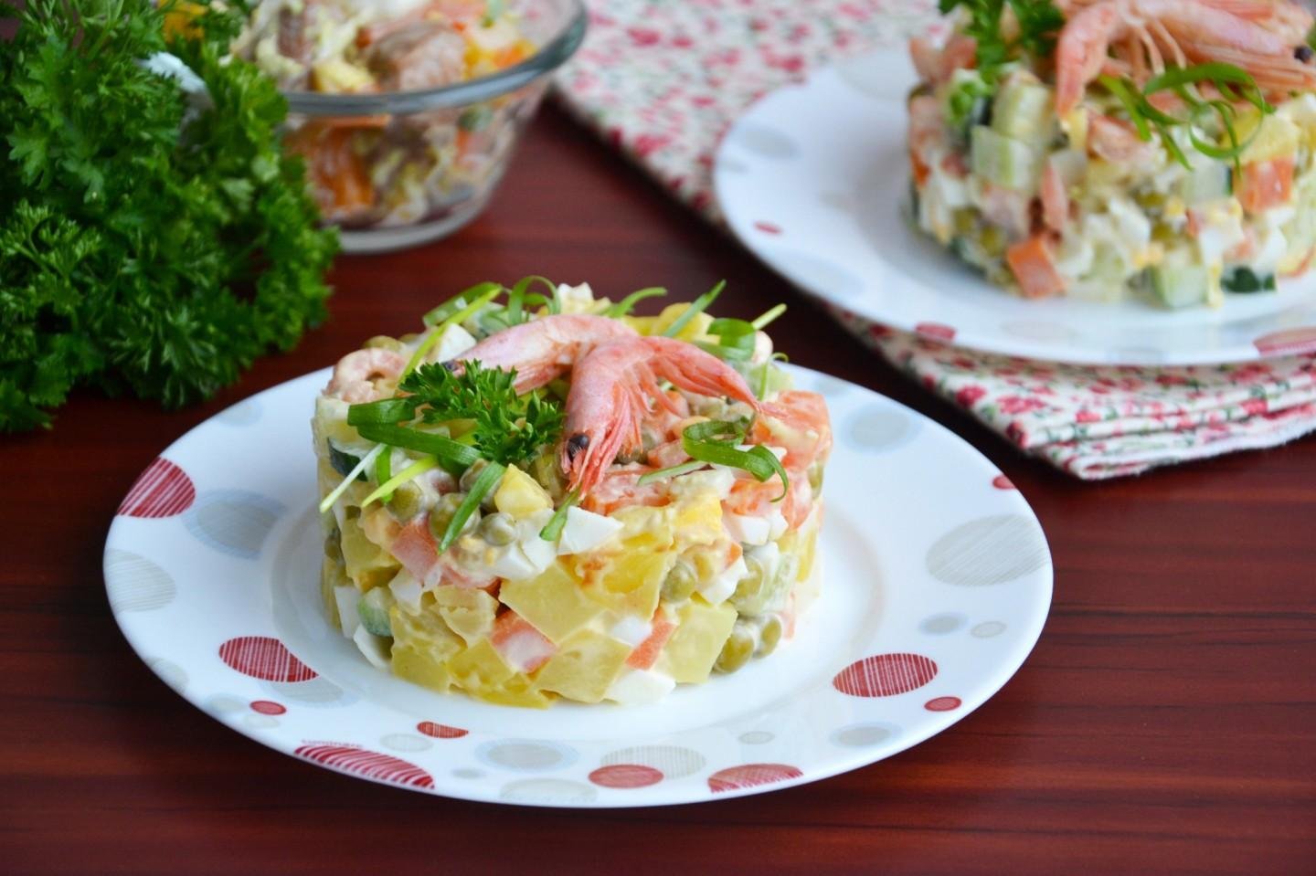 Салат с креветками с фото пошагово