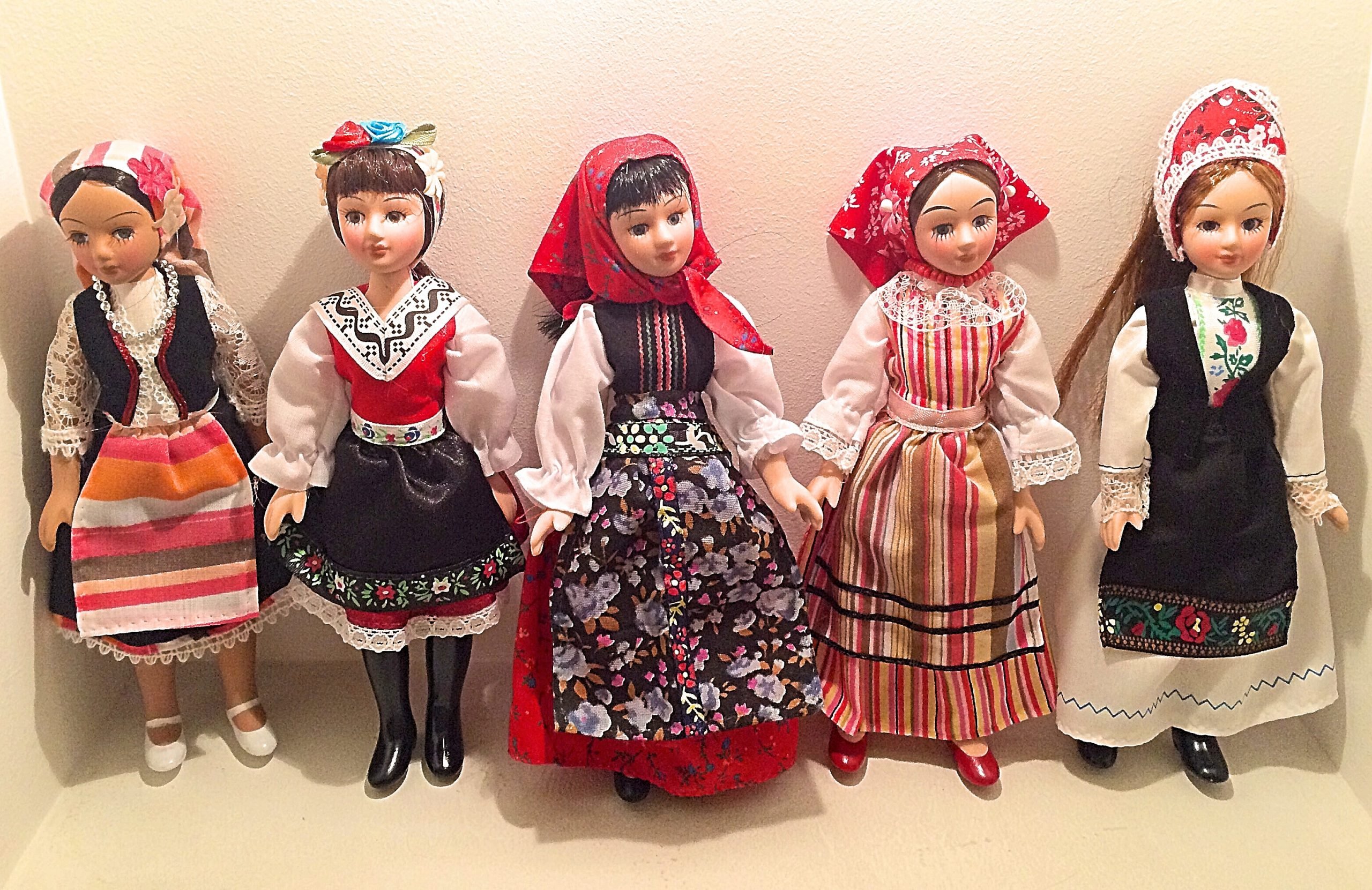 Купить кукол в национальных костюмах. Кукла в народном костюме. Куклы народов России.