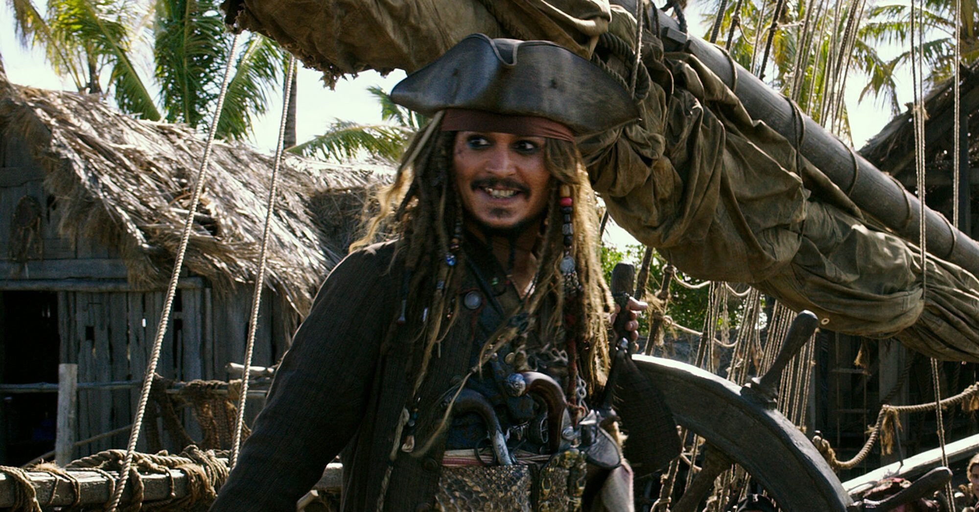 Кинофильмы пираты. Пираты Карибского моря Джек Воробей. Пираты Карибского моря 5 Джек Воробей. Пираты Карибского моря Джек Воробей кадры. Джонни Депп пираты Карибского моря кадры.