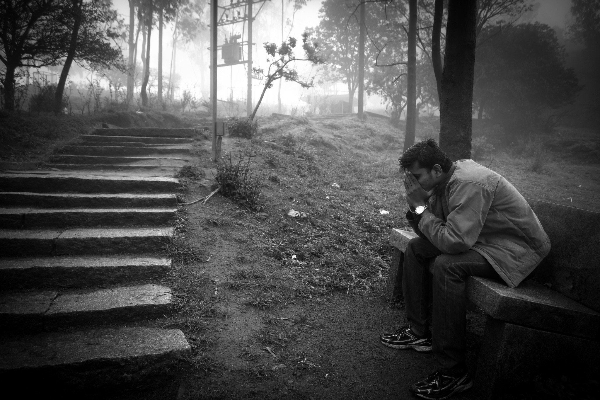 Грусть виды. Это одиночество. Грустные картинки. Одинокий парень. Это грусть.