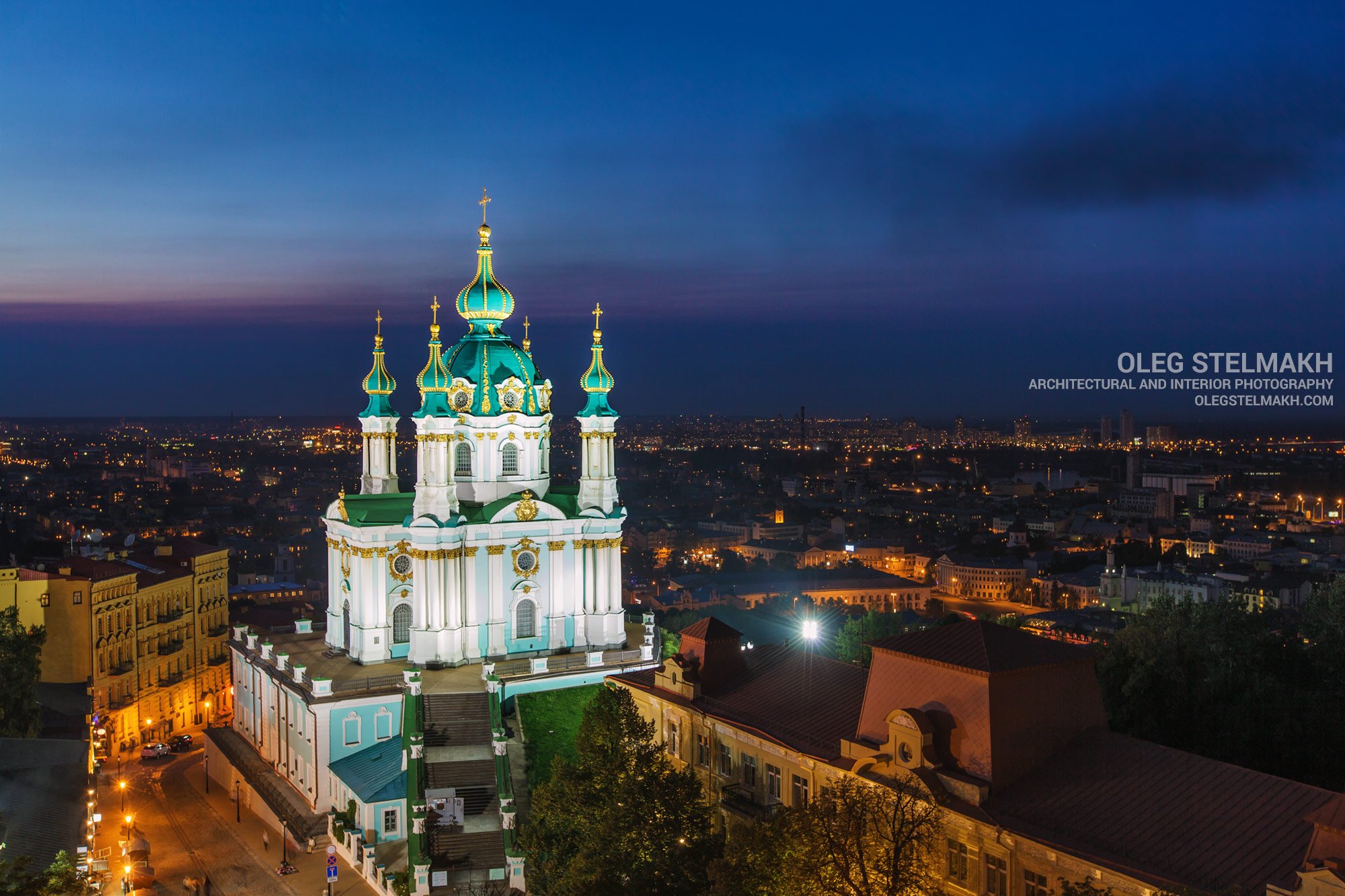 Киев Андреевская Церковь ночью
