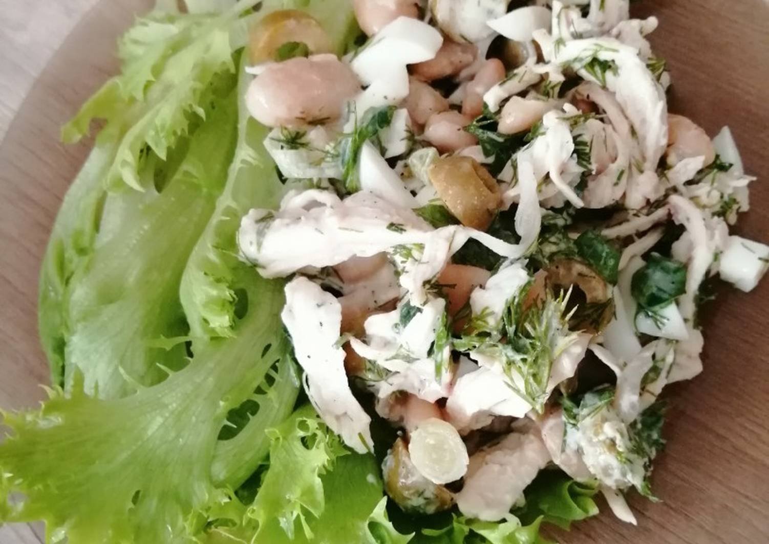 Салат с грудкой грибами огурцом