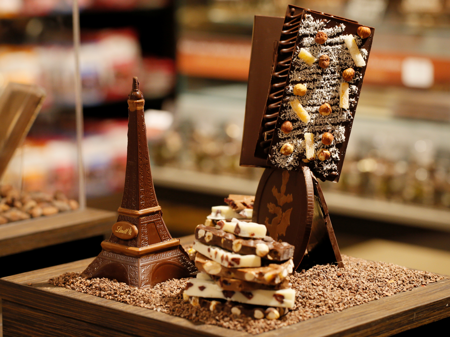Мир конфет. Музей шоколада в Париже «Choco-story». Музей шоколада, Париж, Франция. Шоколатье Антуан Франция. Необычные шоколадные конфеты.