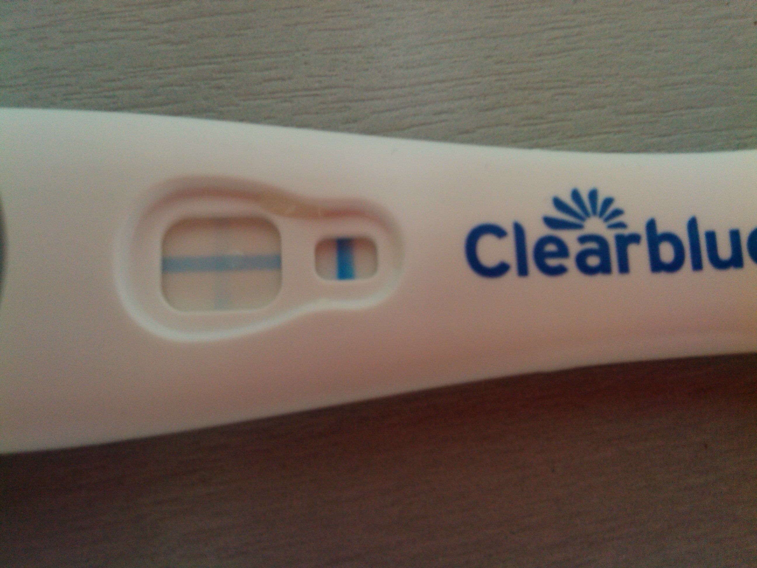 Инструкция теста на беременность клеар блю. Тест клеар Блю. Тест на беременность Clearblue. Положительный тест на клиаблю. Тест клеар Блю положительный.