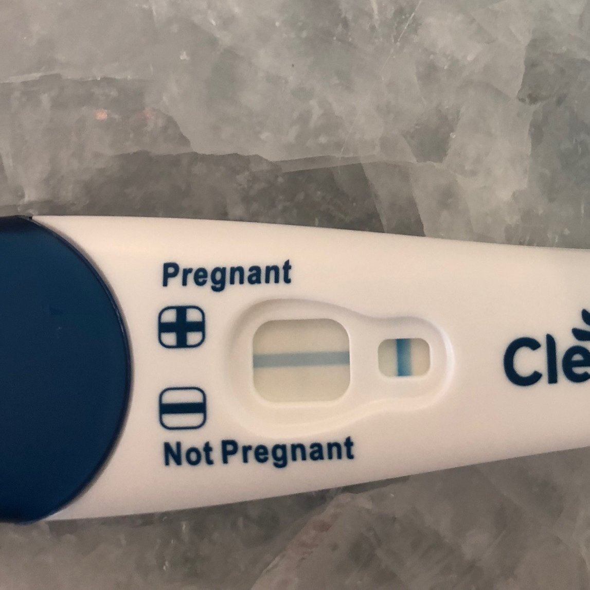 Тест на беременность клеар отзывы. Тест на беременность клеар Блю. Тест 6а беременность клеар Блю. Клеар Блю струйный 2 полоски. Тест клеар Блю отрицательный.