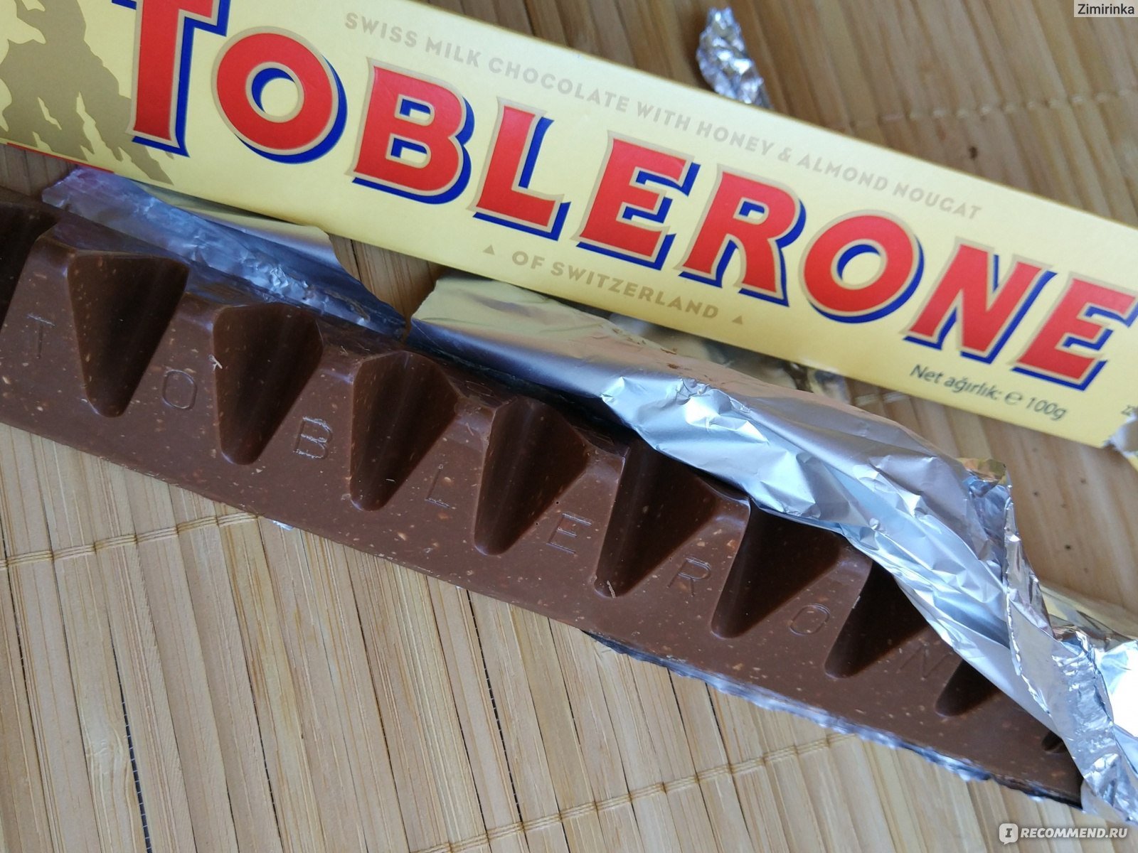 Шоколад toblerone купить. Треугольный шоколад Toblerone. Швейцарский шоколад Тоблерон. Шоколад Toblerone молочный. Тоблерон шоколад большой.